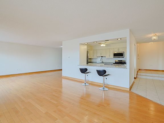 4th image of 8815 W Golf Rd APT 6I