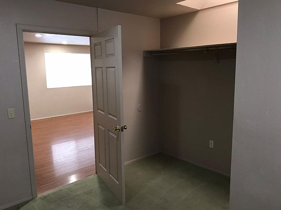 5th image of 2800 NW Highland Ave