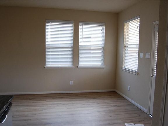 4th image of 12527 Silverwood Springs Pl