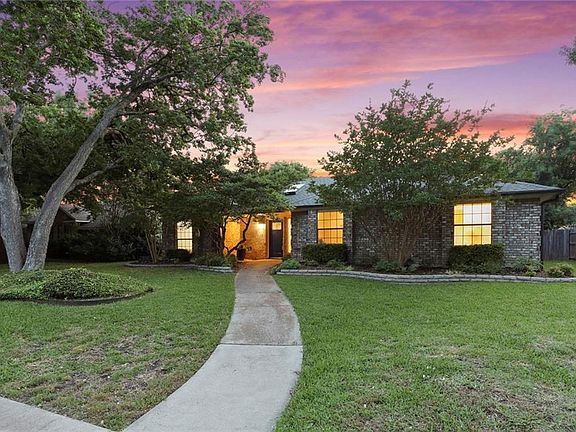 3rd image of 3209 Buckhorn Ct