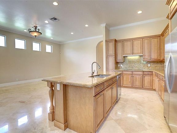 5th image of 9641 Ginger Court