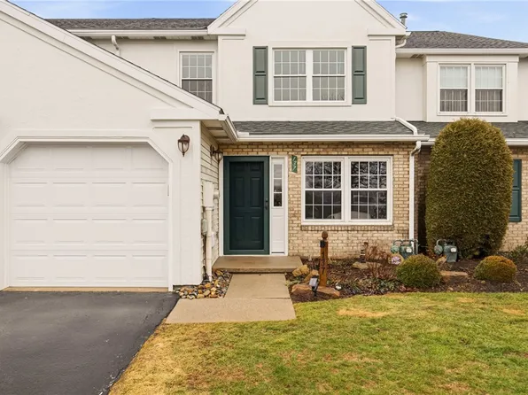 137 Tank Dr, Johnstown, PA 15904