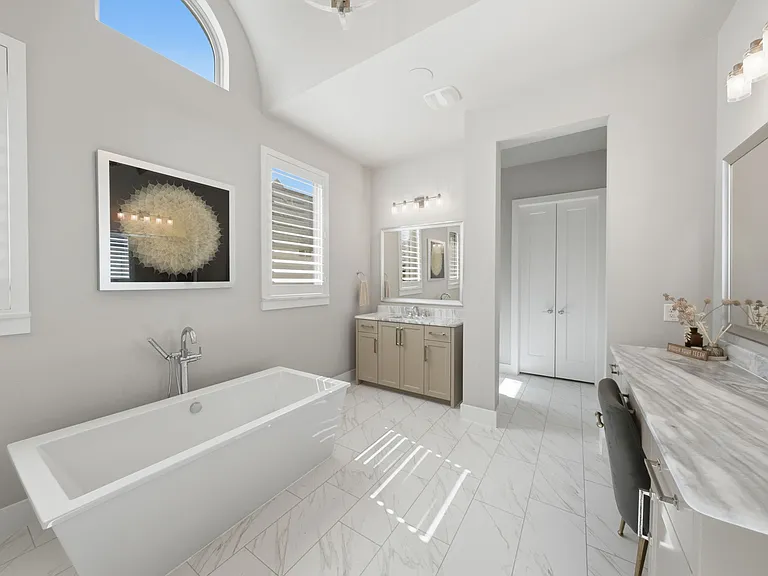 1410 Devonshire Dr — Photo 16