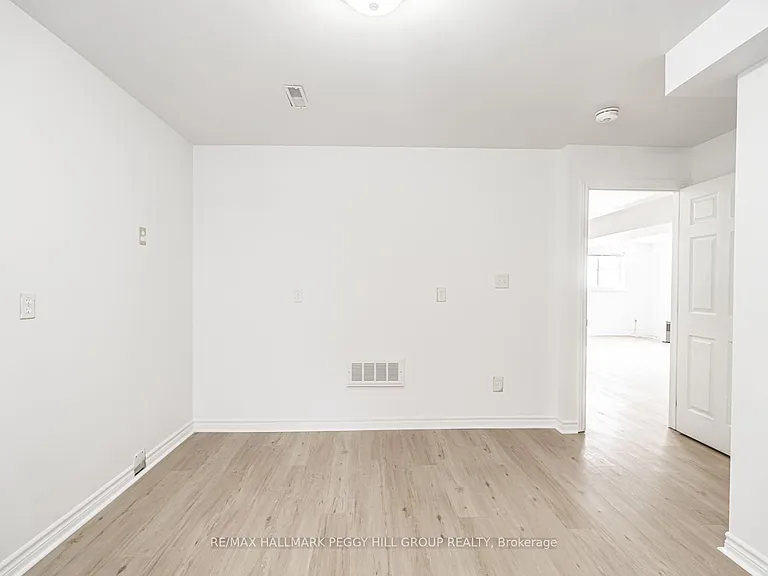 9 Kestrel Ct #LOWER — Photo 9