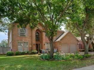 2718 Cobblestone Dr, Grapevine, TX 76051