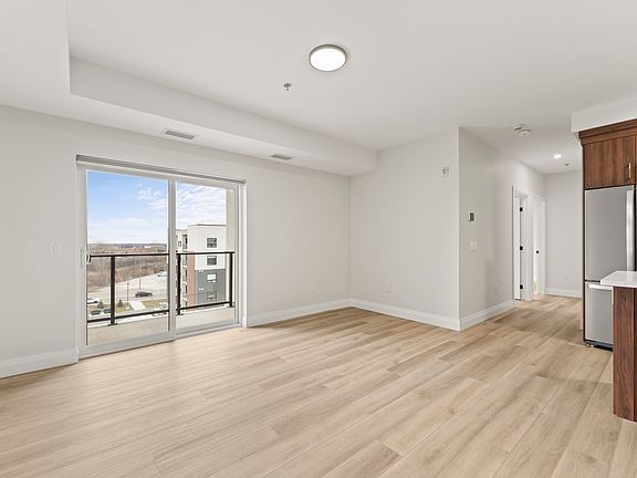 5th image of 4775 Walker Rd #316