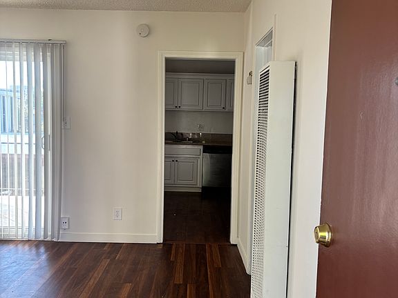 2nd image of 760 Earlham St APT 10