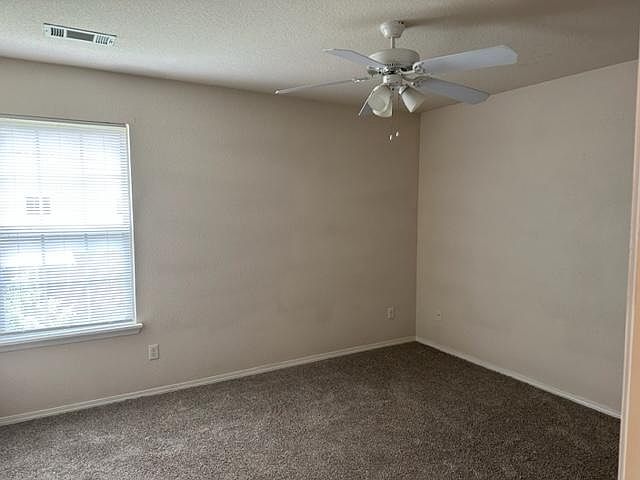 1st image of 3107 SW Amberwood Blvd #2