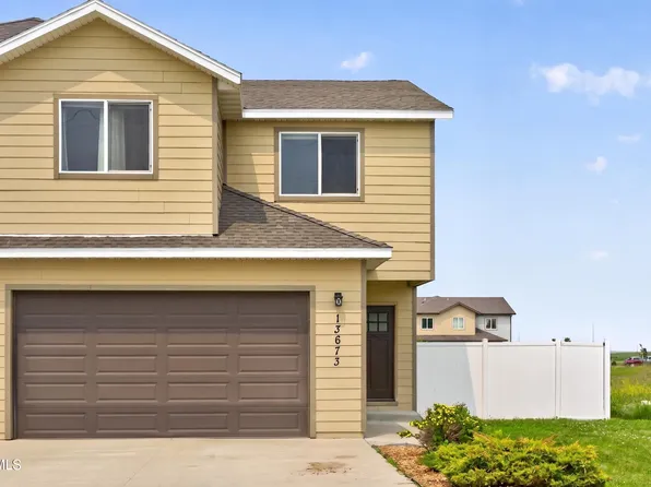 13673 Karen St, Williston, ND 58801