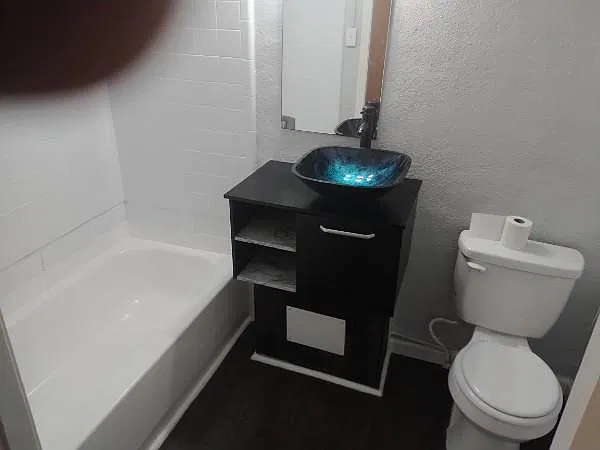 719 San Antonio St — Photo 3