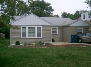 111 E Red Oak Ave, Bensenville, IL 60106