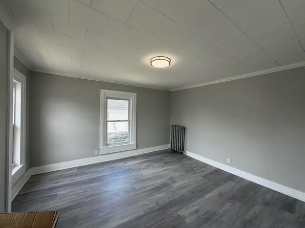 29 Prospect St APT C, Enfield, CT 06082