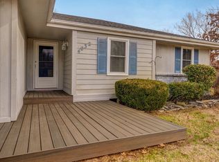 4032 S Sunrise Ave, Springfield, MO 65807