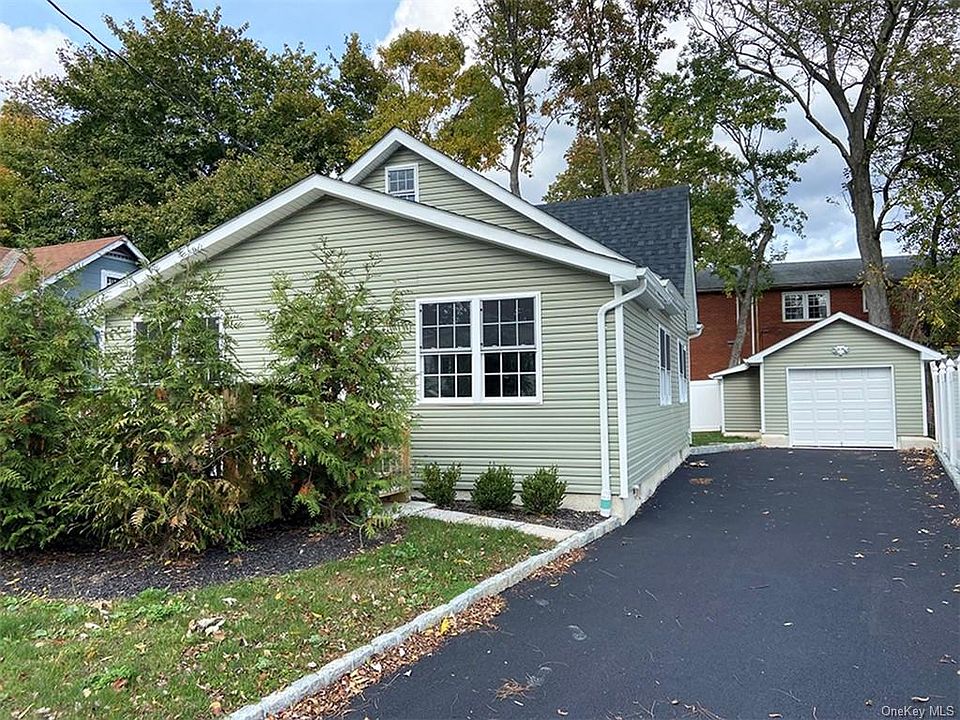 1st image of 6 Cooper Dr