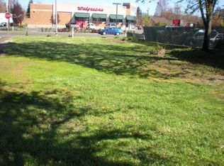 50 S 17th St #D, Cottage Grove, OR 97424