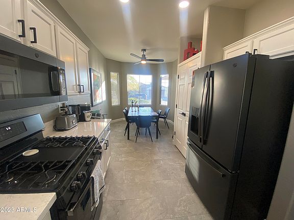 3rd image of 16430 W PEPPERTREE Court