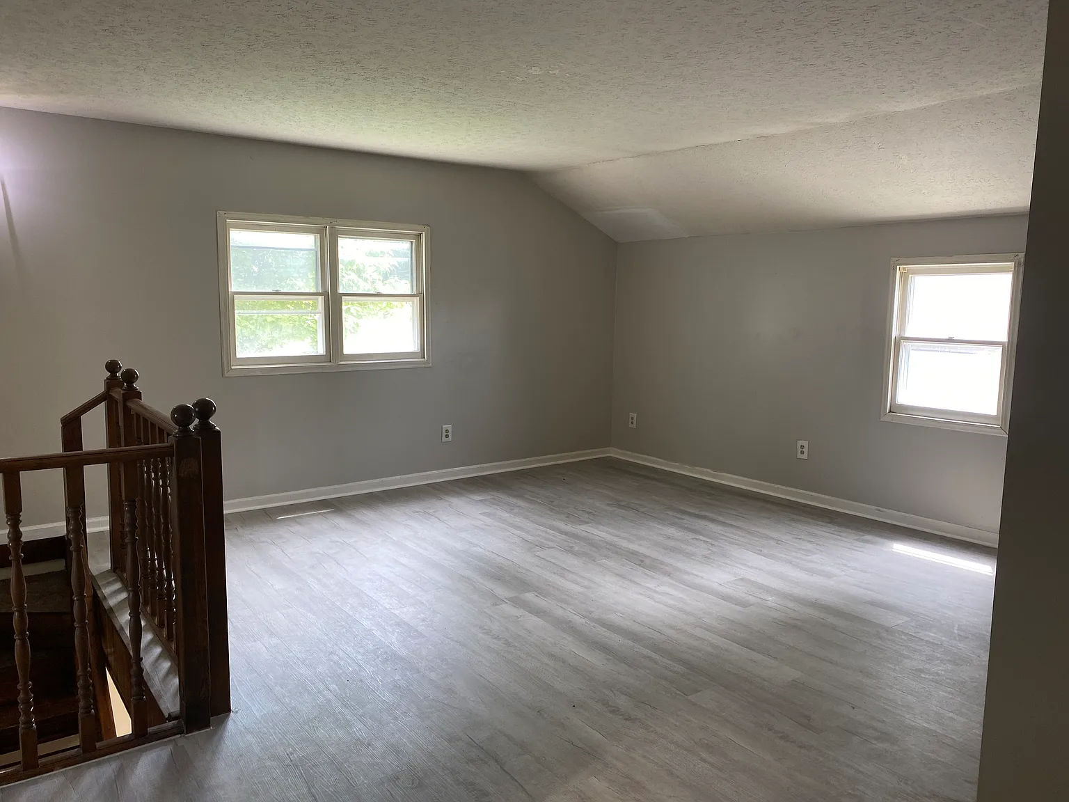 3 bed, 2014 sqft, $1,550 — Photo 3