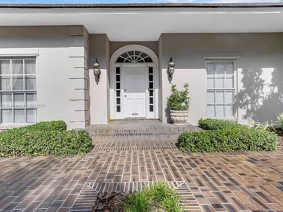 5th image of 721 San Bruno Ave