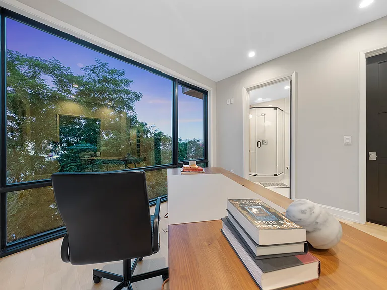 8824 Churchill Rd — Photo 18
