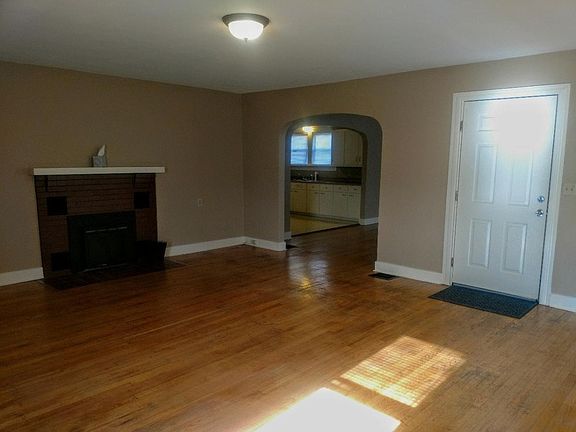4th image of 4550 Crandall Lanesville Rd NE