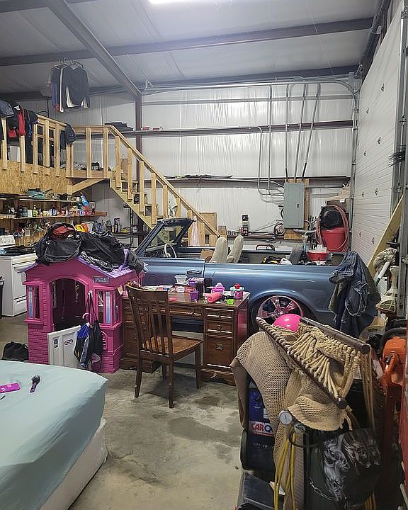 1st image of 2856 S Oak Leaf Ln
