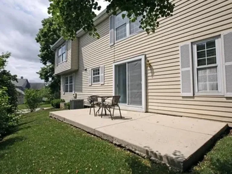 649 Sanders Ct — Photo 20