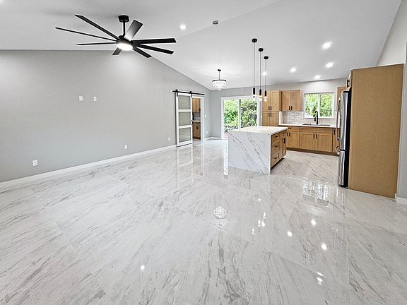 5th image of 16-2148 Coconut Dr