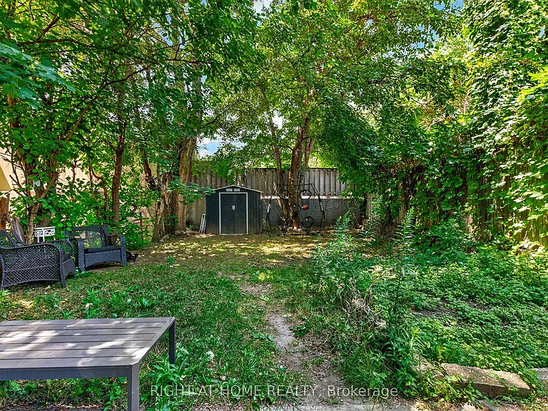65 Rusholme Park Cres — Photo 21