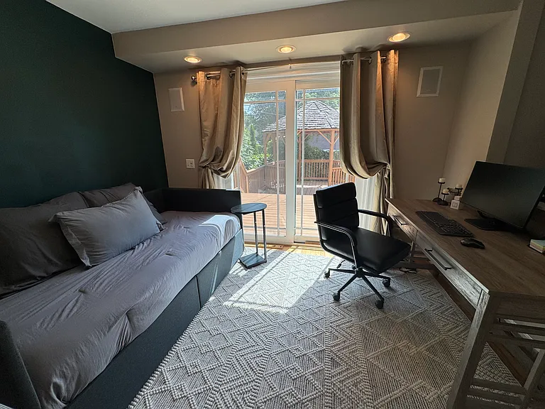 1108 S Harvey Ave — Photo 15