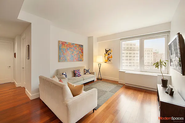 Rented by Modern Spaces | media 8