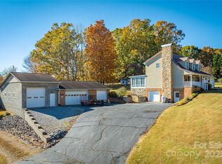 4025 Jenna Ln, Lenoir, NC 28645