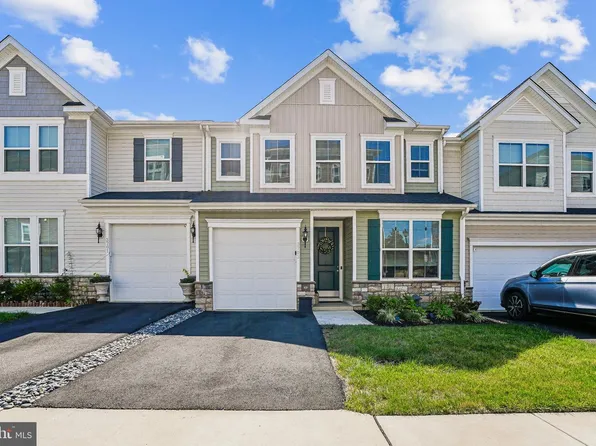 3703 Havertill Ln, Woodbridge, VA 22193