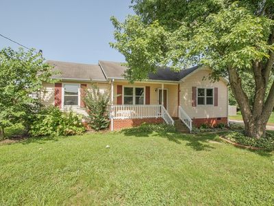 111 Hollywood Hills Dr, Columbia, TN, 38401