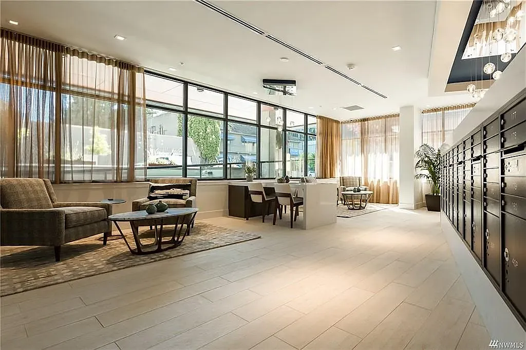 1 bed, 675 sqft, $2,700 — Photo 3