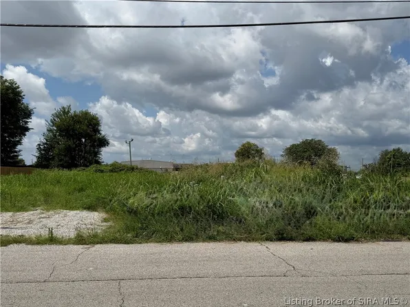 1123 Watt Street, Jeffersonville, IN 47130