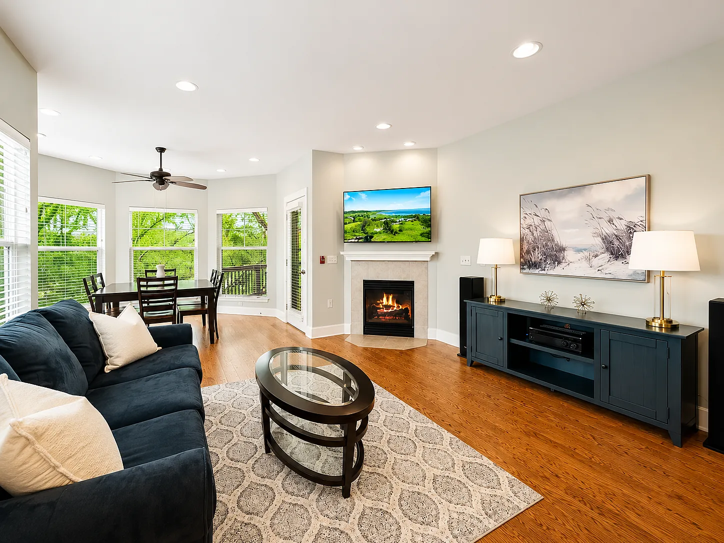2 bed, 1320 sqft, $3,500 — Photo 4