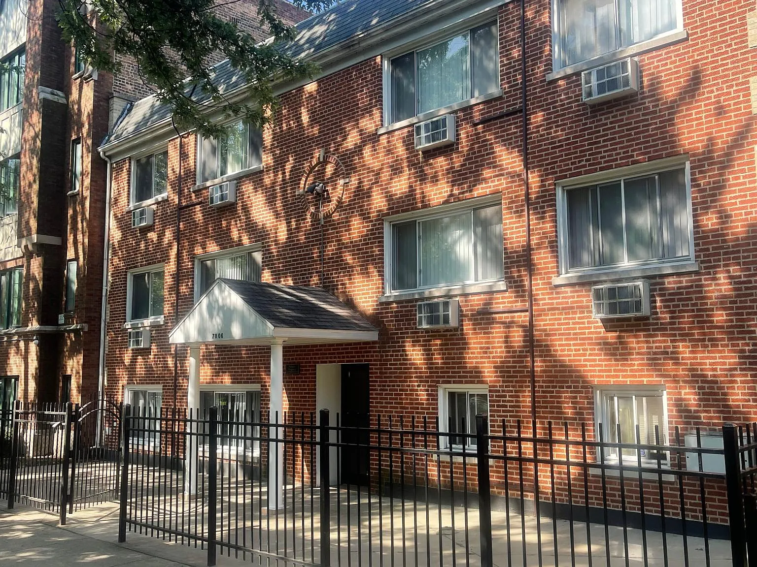 1 bed, 800 sqft, $1,175 — Photo 2