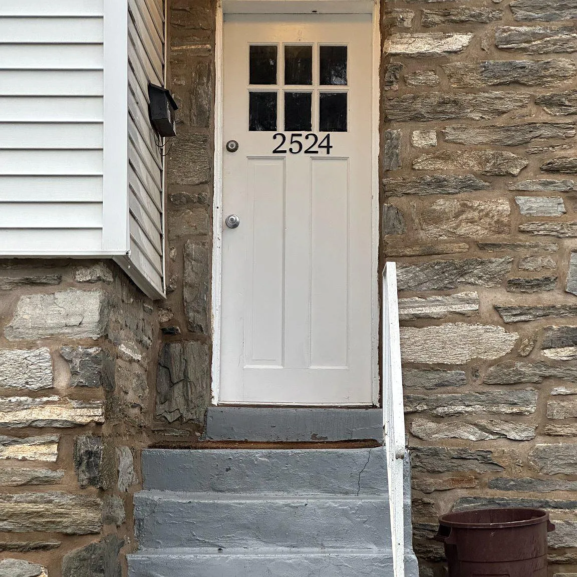 2 bed, 1.0 bath, 1000 sqft, $1,800 — Photo 1