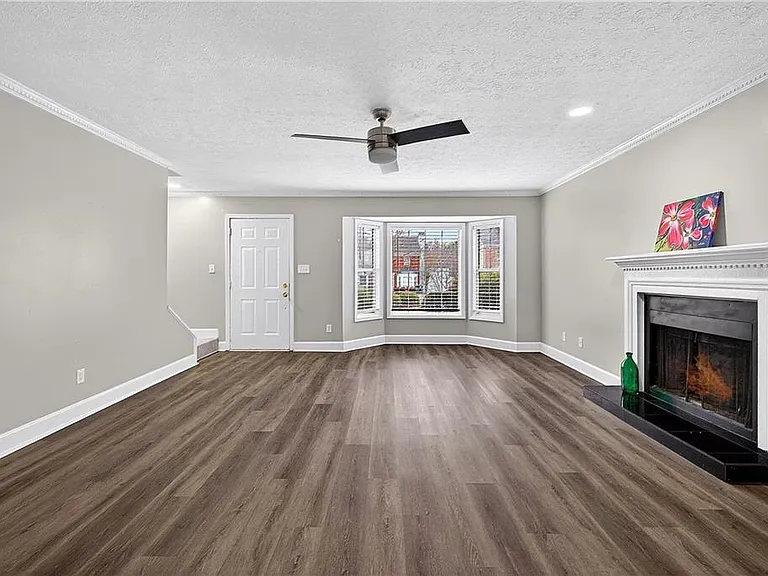679 Anderson Walk — Photo 5