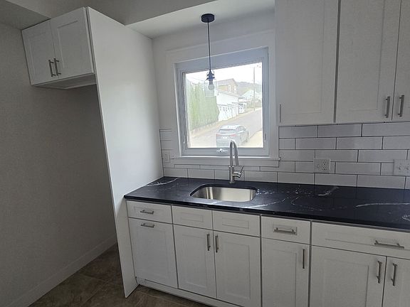 5th image of 657 W Main St #3