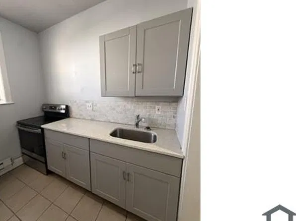 6112 N Broad St #2A, Philadelphia, PA 19141