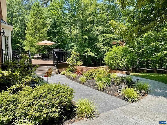 4th image of 4605 Blue Run Rd