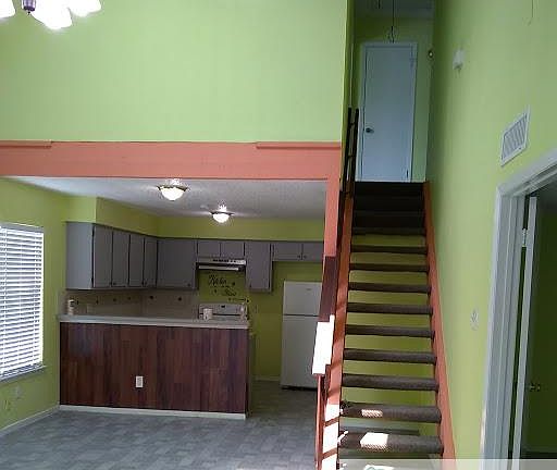 4th image of 12128 Bob White Dr #121