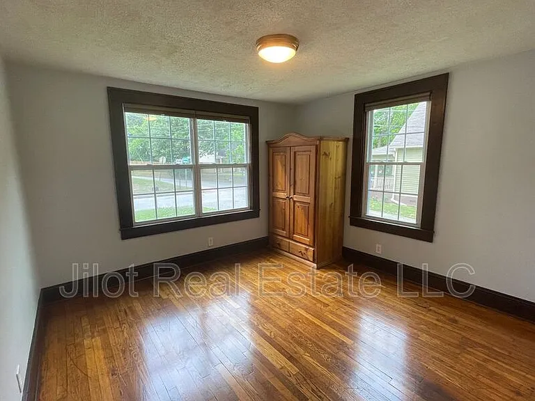 1845 Lakewood Ter SE — Photo 13