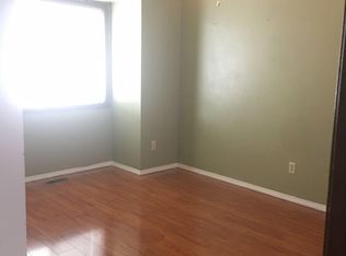 16043 SE Mill St, Portland, OR 97233