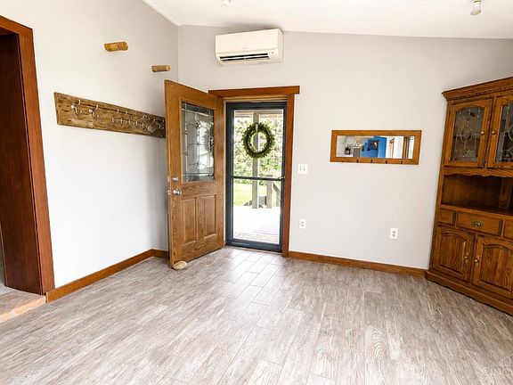 4th image of 5064 Volk Rd