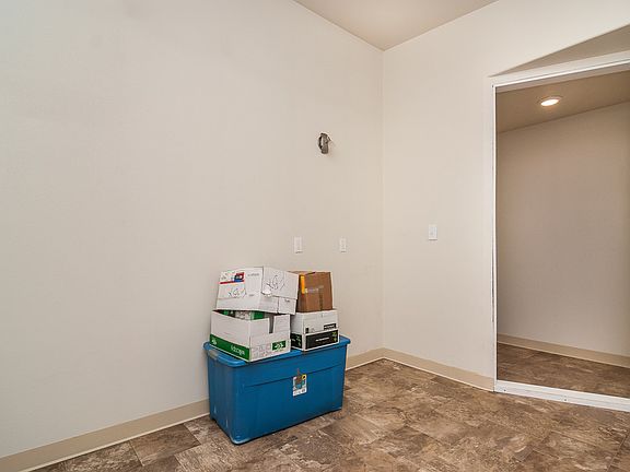 5th image of 3427 Jeremy Ln