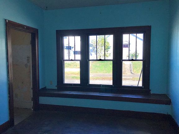 4th image of 849 Eunice Ave