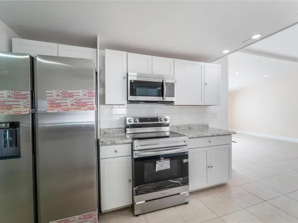 730 NW 214th Ave, Hollywood, FL 33029