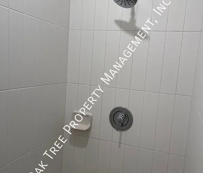 2863 E Tamarind Dr — Photo 5